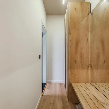 ホテル Relax ドゥラス