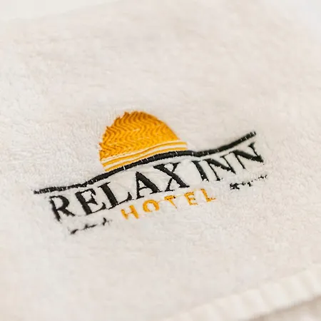 ホテル Relax ドゥラス