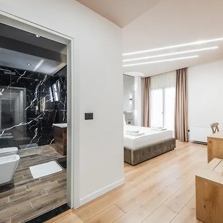 Relax Hotel 4*